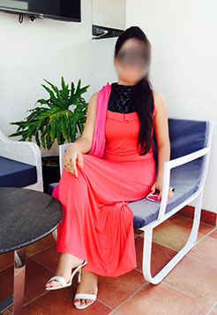 housewife esorts delhi